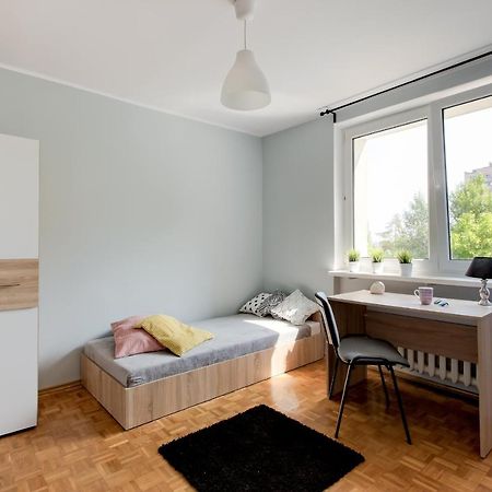 Krzywon 8 Rooms Warszawa Eksteriør billede