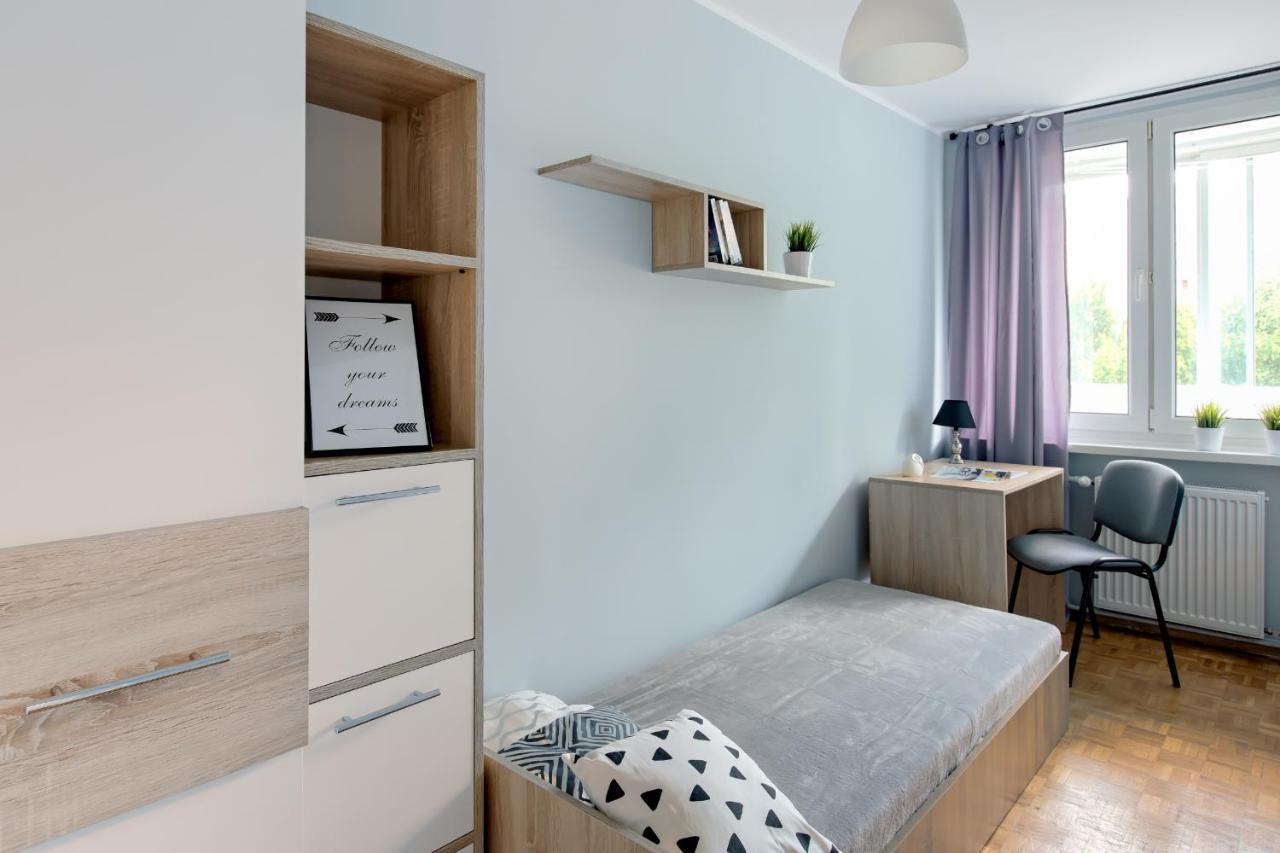 Krzywon 8 Rooms Warszawa Eksteriør billede