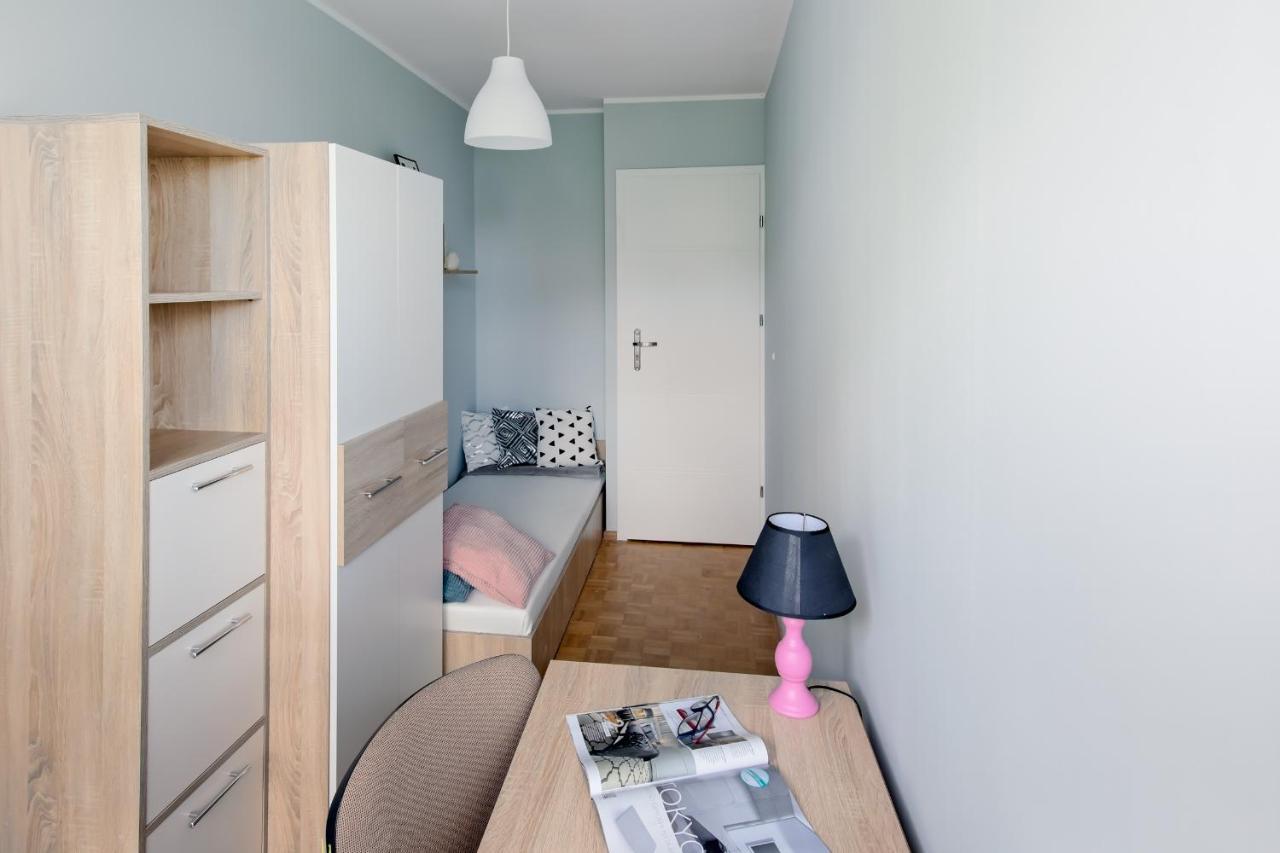 Krzywon 8 Rooms Warszawa Eksteriør billede