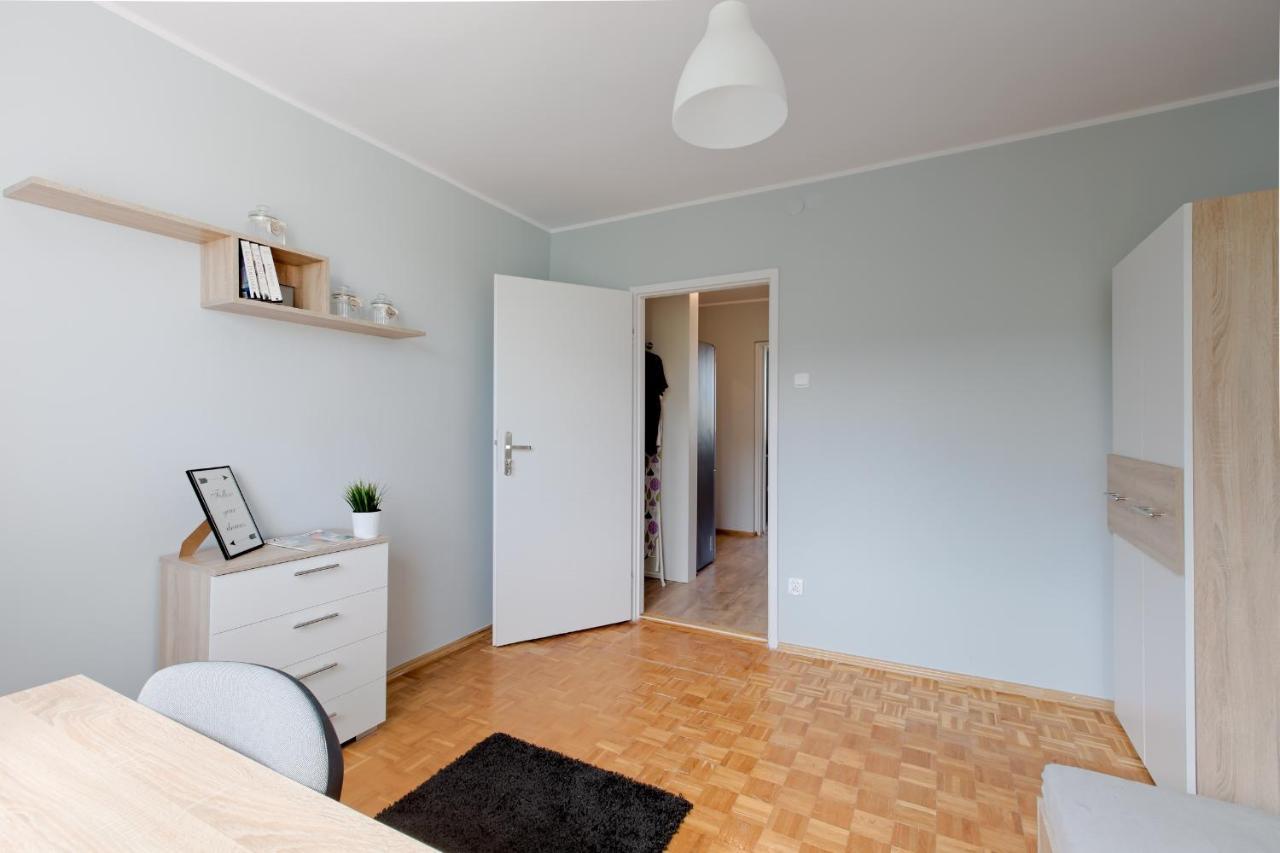 Krzywon 8 Rooms Warszawa Eksteriør billede