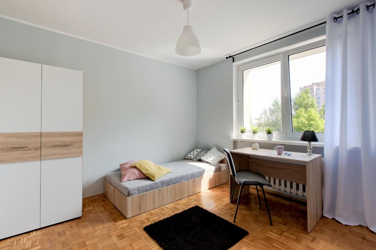 Krzywon 8 Rooms Warszawa Eksteriør billede