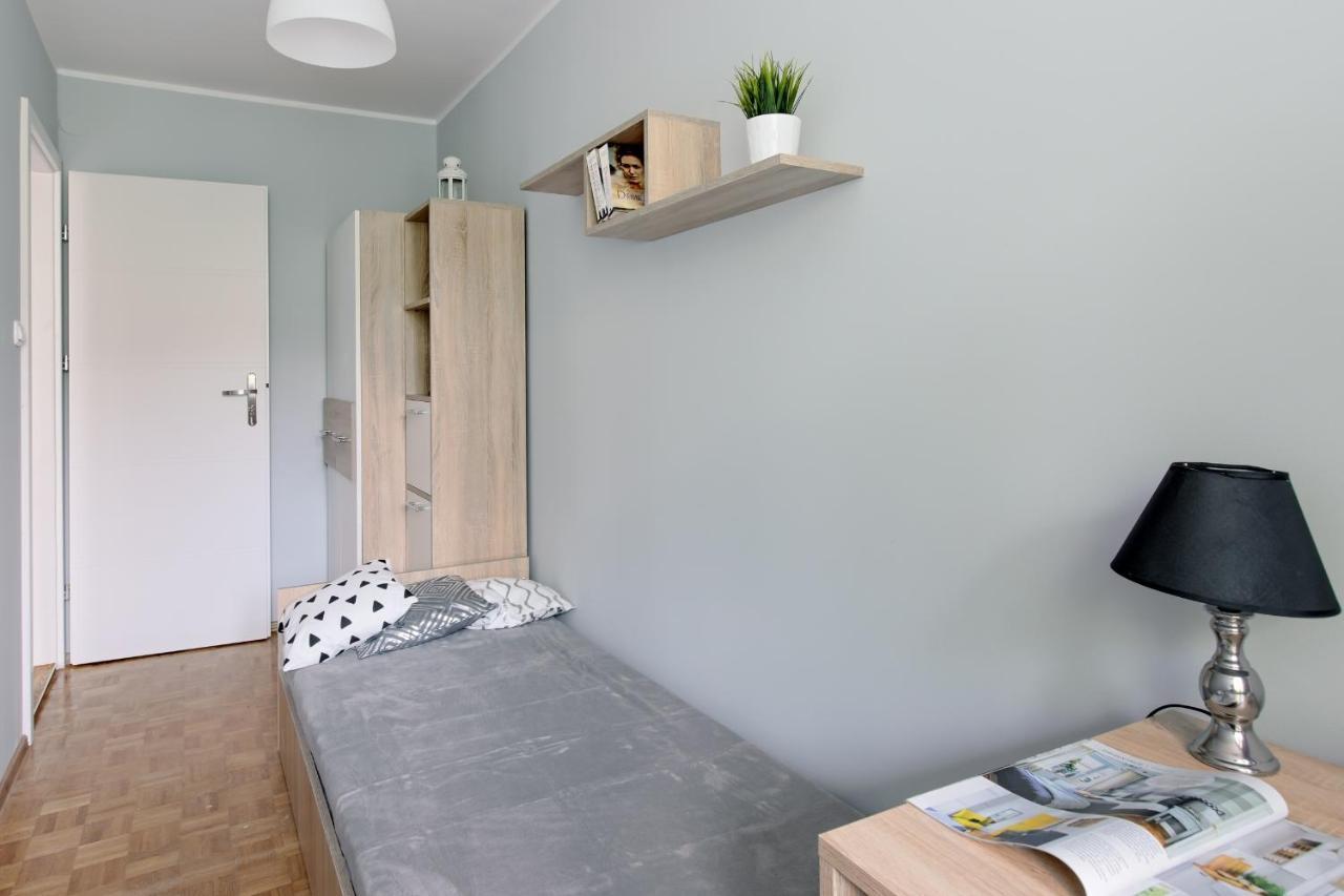 Krzywon 8 Rooms Warszawa Eksteriør billede